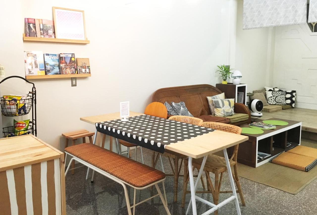 Tainan Gu Hostel Exterior photo